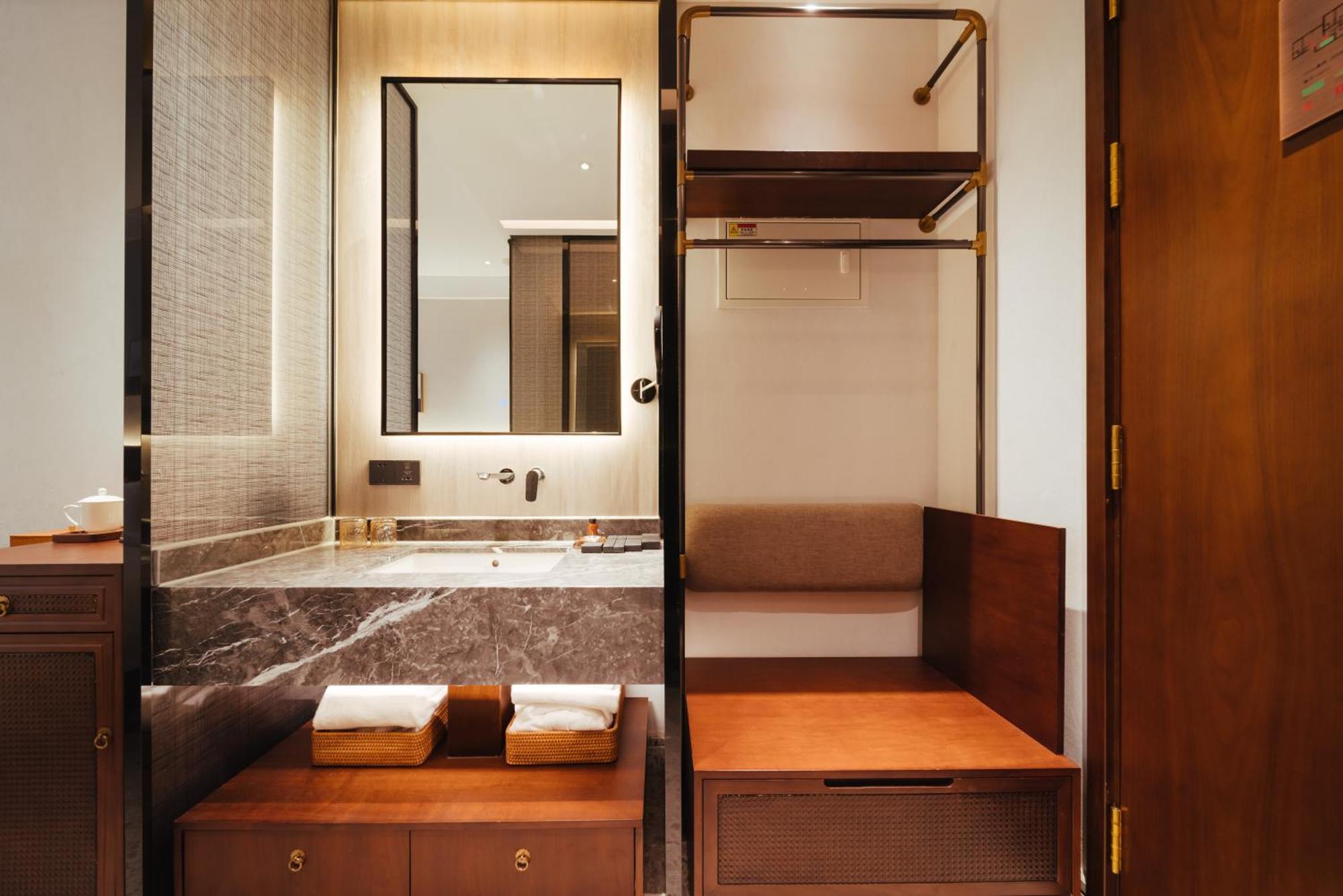 Jingmao Alley Hotel - Beijing Wangfujing Dongsi Subway Station Branch Екстериор снимка