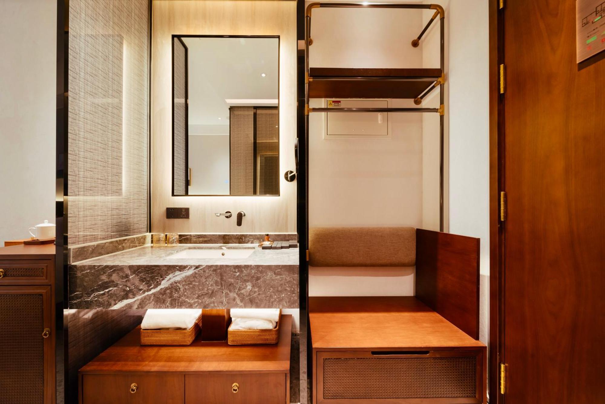 Jingmao Alley Hotel - Beijing Wangfujing Dongsi Subway Station Branch Екстериор снимка
